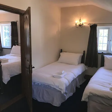 Great Trethew - Self Catering - Bar & Restaurant Liskeard