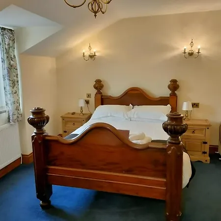 Hotell Great Trethew - Self Catering - Bar & Restaurant Liskeard
